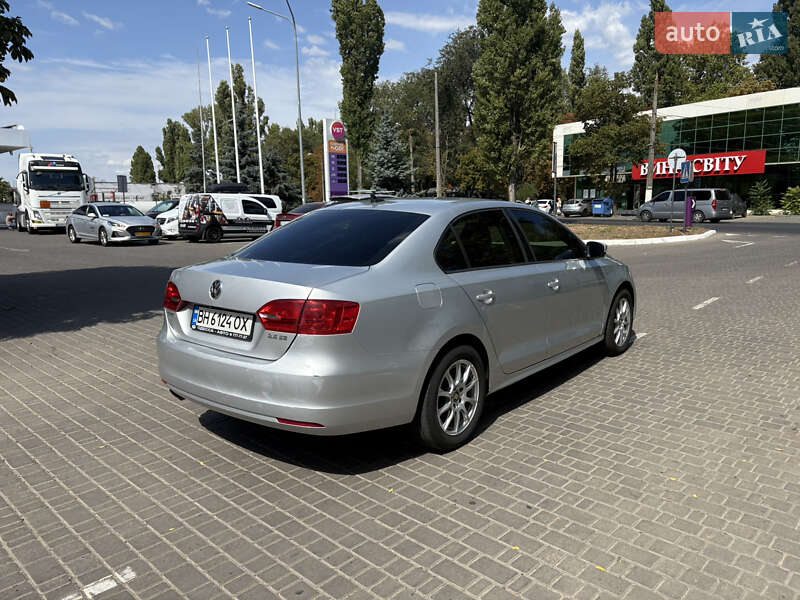 Седан Volkswagen Jetta 2010 в Одессе