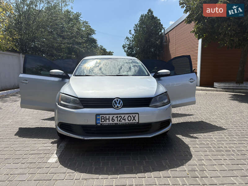 Седан Volkswagen Jetta 2010 в Одессе
