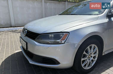 Седан Volkswagen Jetta 2010 в 