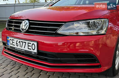 Седан Volkswagen Jetta 2015 в 