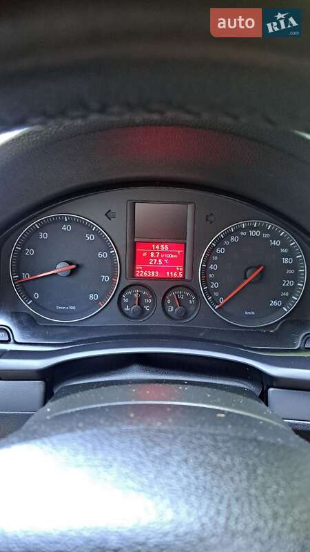 Седан Volkswagen Jetta 2005 в Вінниці