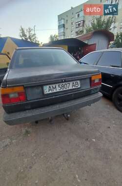 Седан Volkswagen Jetta 1989 в Коростене
