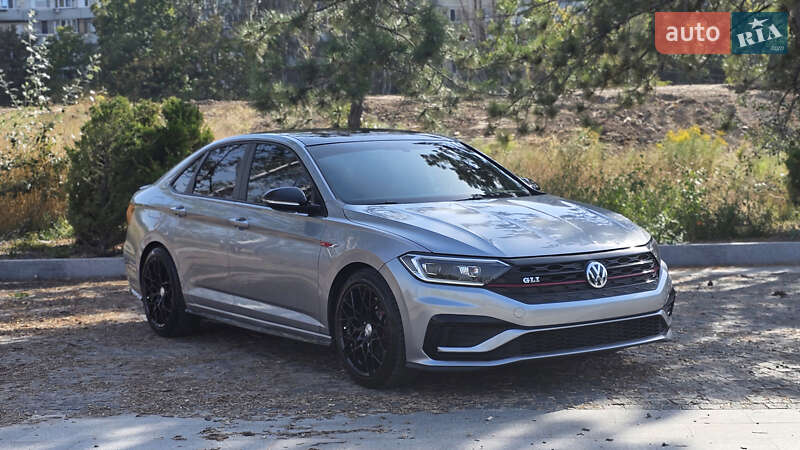 Седан Volkswagen Jetta 2019 в Днепре
