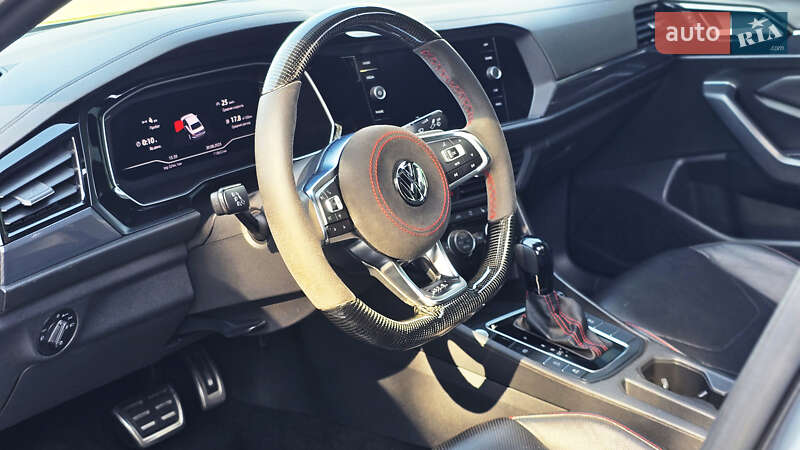 Седан Volkswagen Jetta 2019 в Днепре