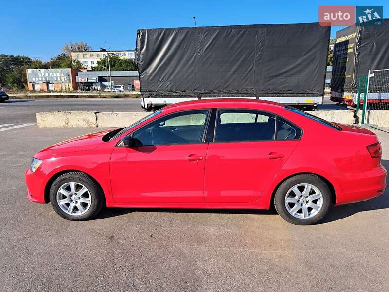 Седан Volkswagen Jetta 2015 в Полтаве