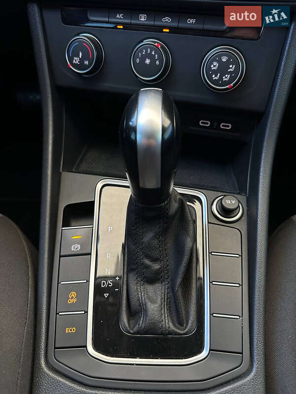 Седан Volkswagen Jetta 2021 в Днепре фото 13 Седан Volkswagen Jetta 2021 в Днепре