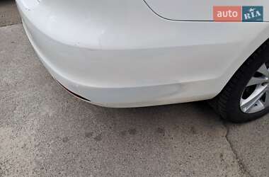 Седан Volkswagen Jetta 2010 в  фото 31 Седан Volkswagen Jetta 2010 в