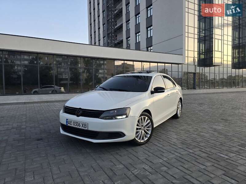 Volkswagen Jetta 2011
