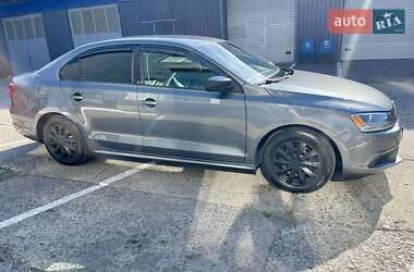 Седан Volkswagen Jetta 2011 в 