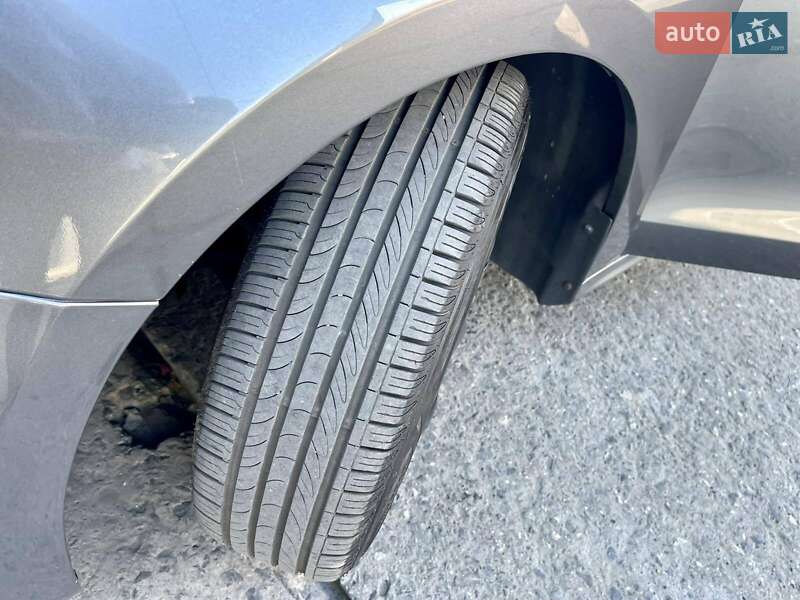 Седан Volkswagen Jetta 2011 в Харькове