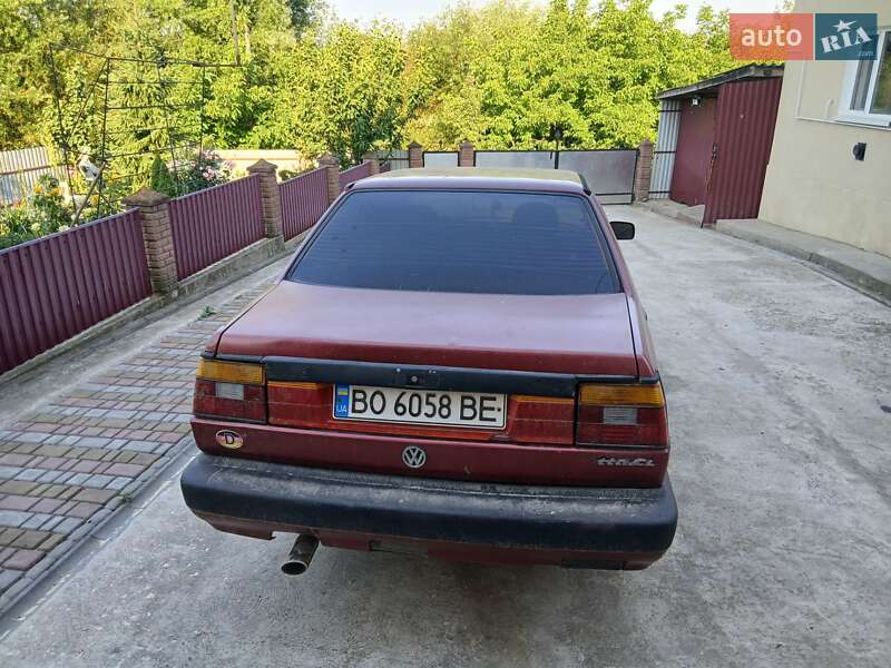 Седан Volkswagen Jetta 1990 в Бучачі