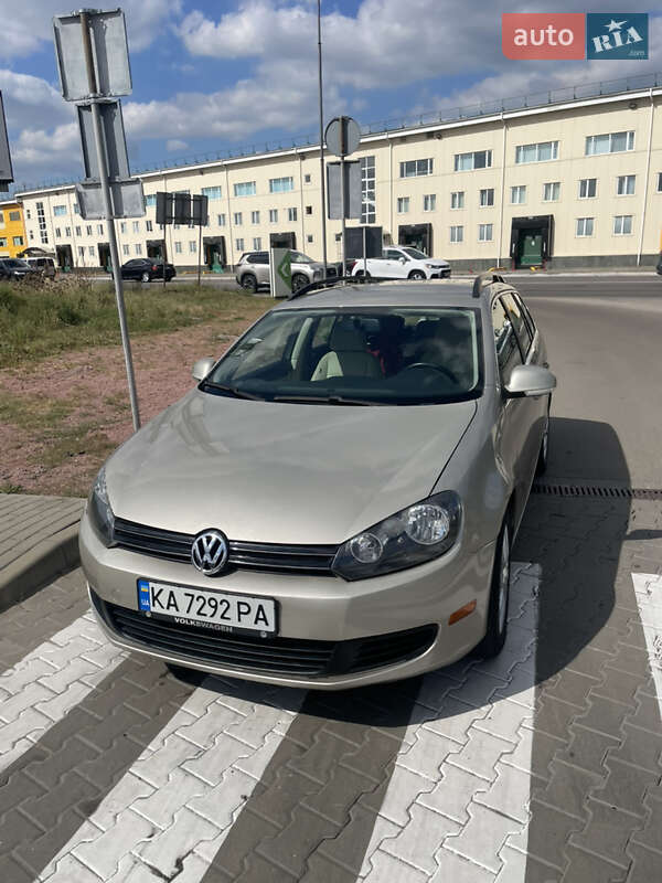 Універсал Volkswagen Jetta 2013 в Києві