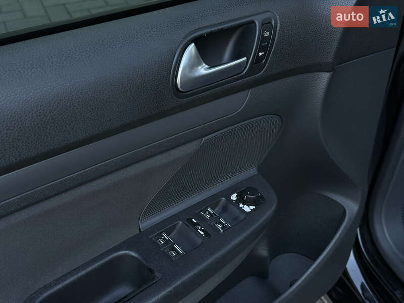 Седан Volkswagen Jetta 2005 в Николаеве фото 19 Седан Volkswagen Jetta 2005 в Николаеве