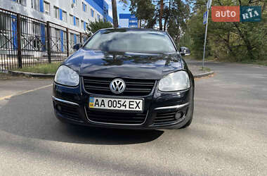 Седан Volkswagen Jetta 2006 в Києві