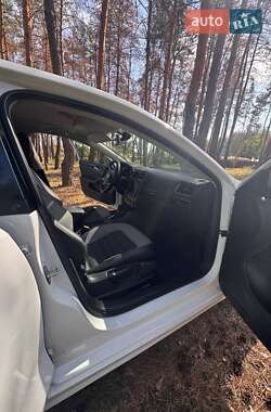 Седан Volkswagen Jetta 2016 в 