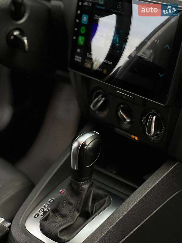 Седан Volkswagen Jetta 2011 в Києві