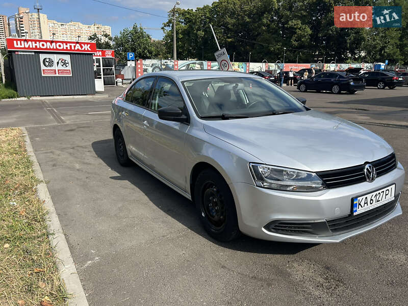 Седан Volkswagen Jetta 2013 в Киеве