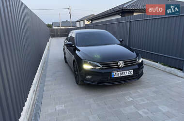 Седан Volkswagen Jetta 2016 в Вінниці