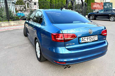 Седан Volkswagen Jetta 2014 в 