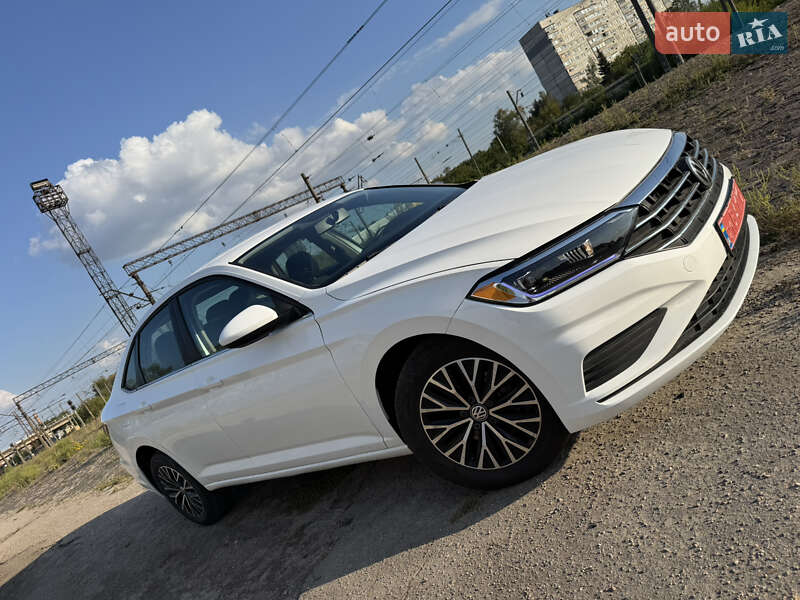 Седан Volkswagen Jetta 2021 в Харькове