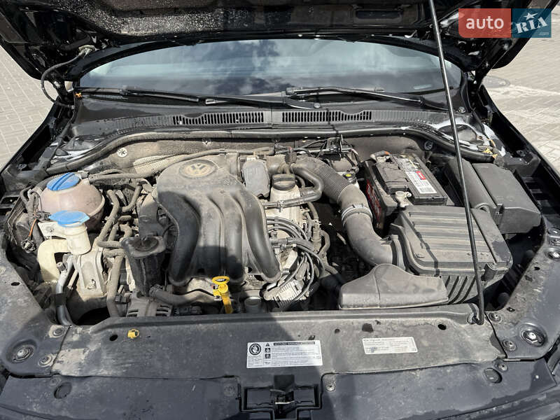 Седан Volkswagen Jetta 2014 в Каменском фото 19 Седан Volkswagen Jetta 2014 в Каменском