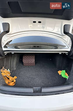Седан Volkswagen Jetta 2013 в 