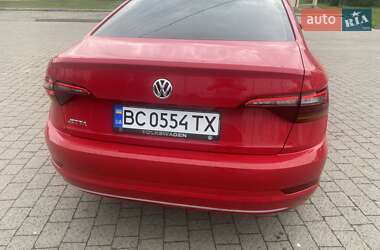 Седан Volkswagen Jetta 2019 в 