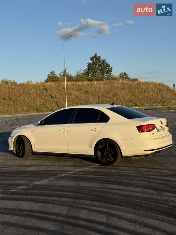 Седан Volkswagen Jetta 2017 в Полтаве