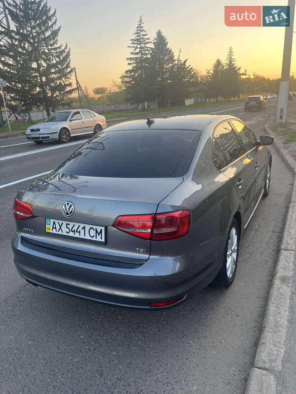 Седан Volkswagen Jetta 2014 в Харькове