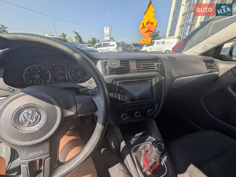 Седан Volkswagen Jetta 2014 в Киеве