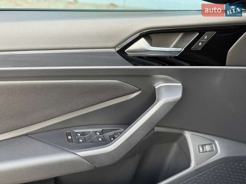 Седан Volkswagen Jetta 2019 в Одессе фото 55 Седан Volkswagen Jetta 2019 в Одессе