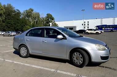 Седан Volkswagen Jetta 2006 в 