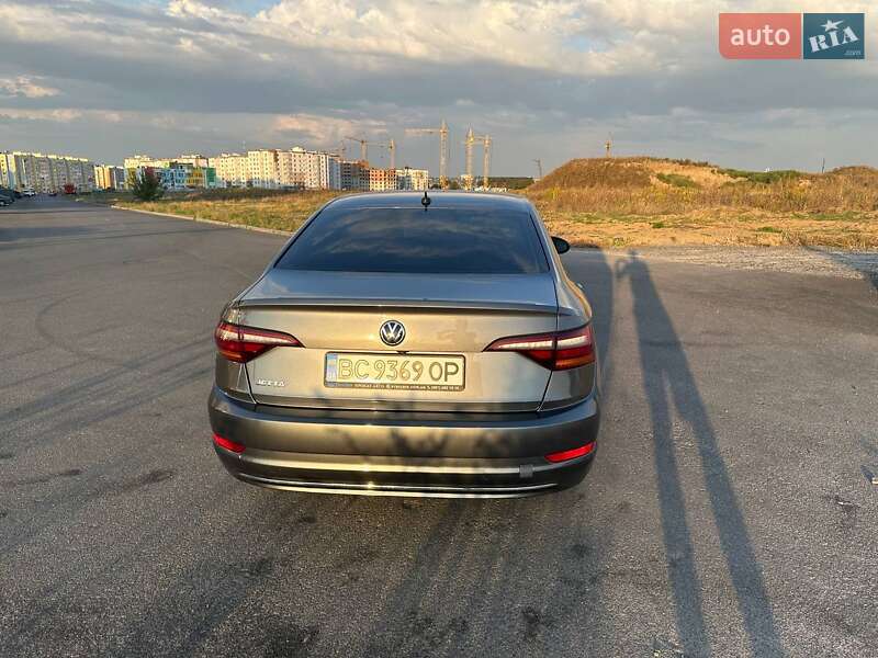 Седан Volkswagen Jetta 2019 в Виннице