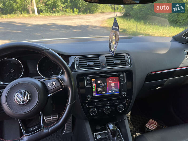 Седан Volkswagen Jetta 2017 в Краматорске