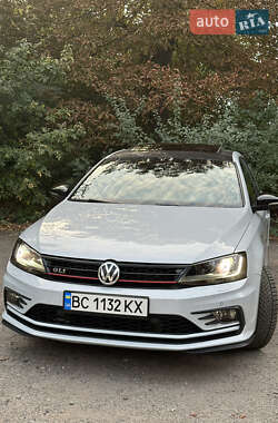 Седан Volkswagen Jetta 2017 в 
