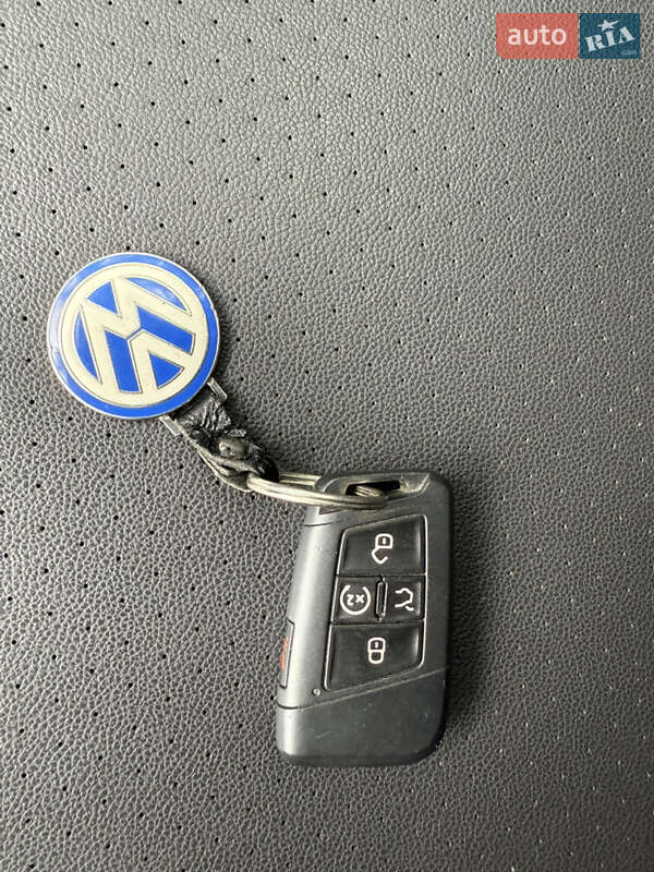 Седан Volkswagen Jetta 2019 в Одессе