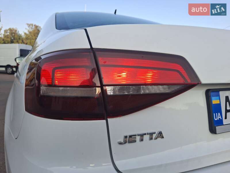 Седан Volkswagen Jetta 2016 в Житомире