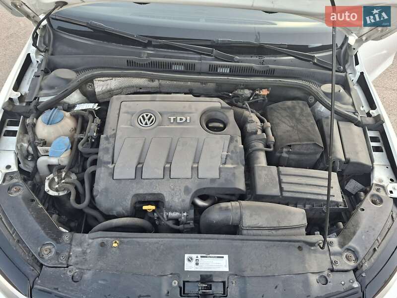 Седан Volkswagen Jetta 2016 в Житомире