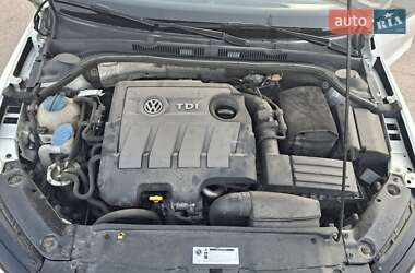Седан Volkswagen Jetta 2016 в 