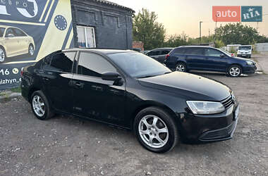 Седан Volkswagen Jetta 2012 в 
