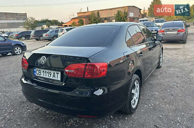 Седан Volkswagen Jetta 2012 в 