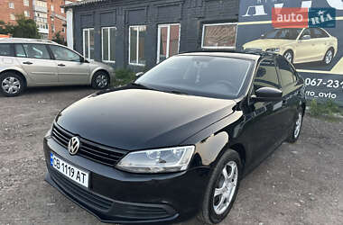 Седан Volkswagen Jetta 2012 в 