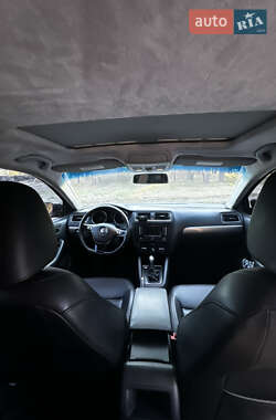 Седан Volkswagen Jetta 2014 в Змиеве