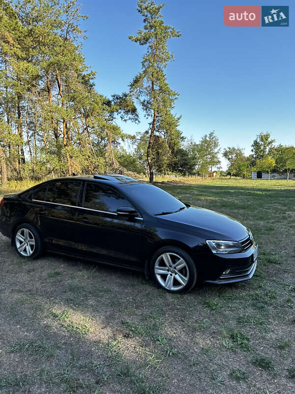 Седан Volkswagen Jetta 2014 в Зміїві