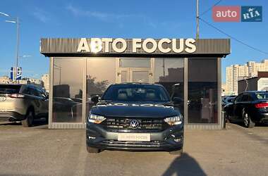 Седан Volkswagen Jetta 2018 в 