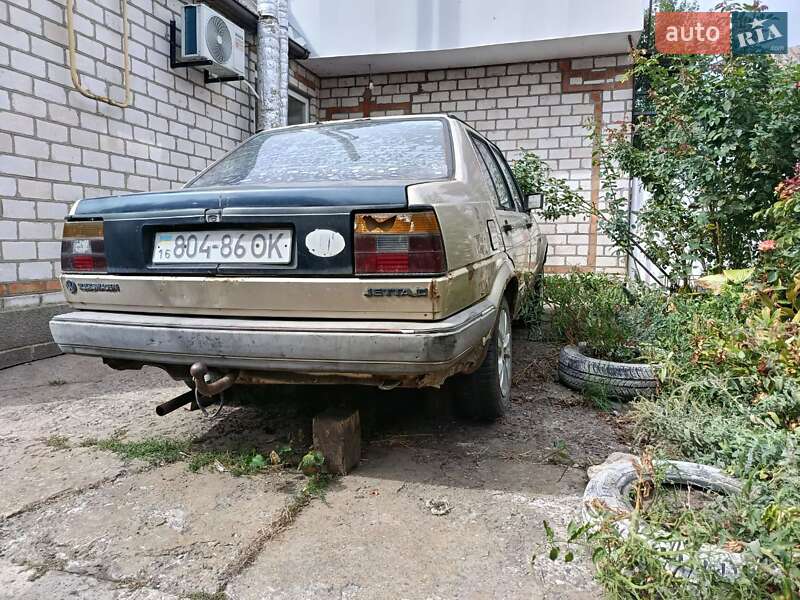 Седан Volkswagen Jetta 1986 в Любашівці