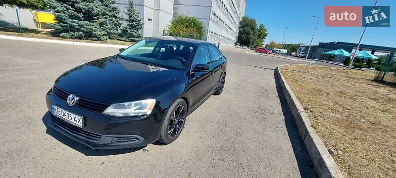 Седан Volkswagen Jetta 2014 в Днепре