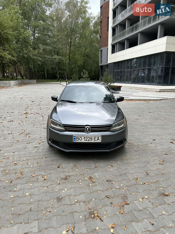 Volkswagen Jetta 2012