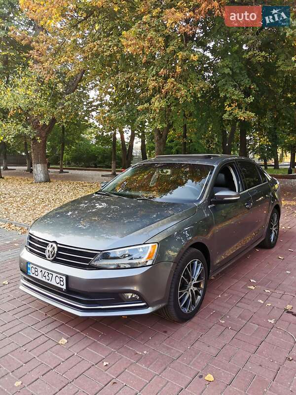 Седан Volkswagen Jetta 2015 в 