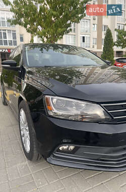 Седан Volkswagen Jetta 2016 в 
